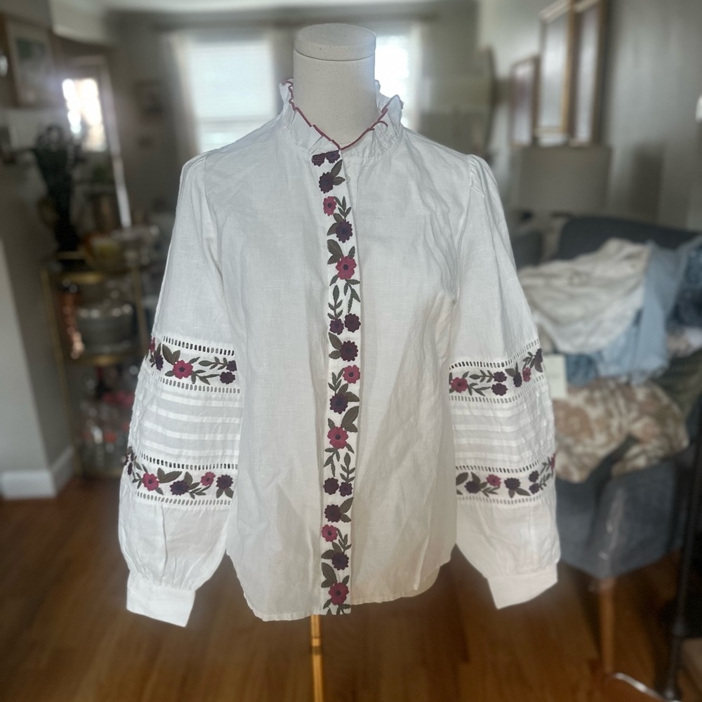 NWT Sezane Megane White Blouse with Floral Embroidery Sz4
